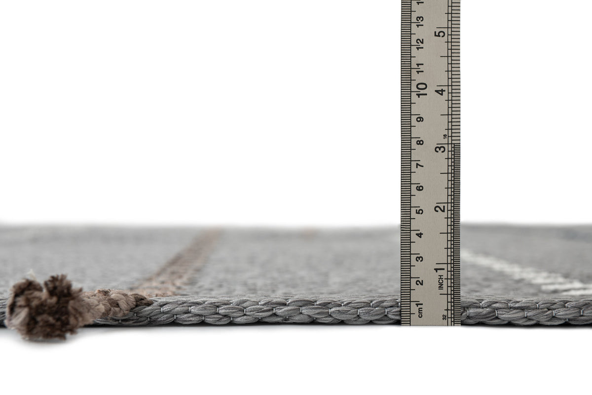 Rechteck Teppich Juniper Classic in Grau von Hadorn™ - Lifestyle Image