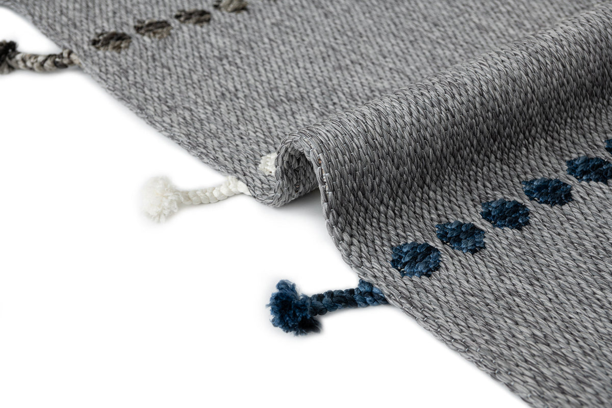 Rechteck Teppich Juniper Classic in Grau von Hadorn™ - Lifestyle Image