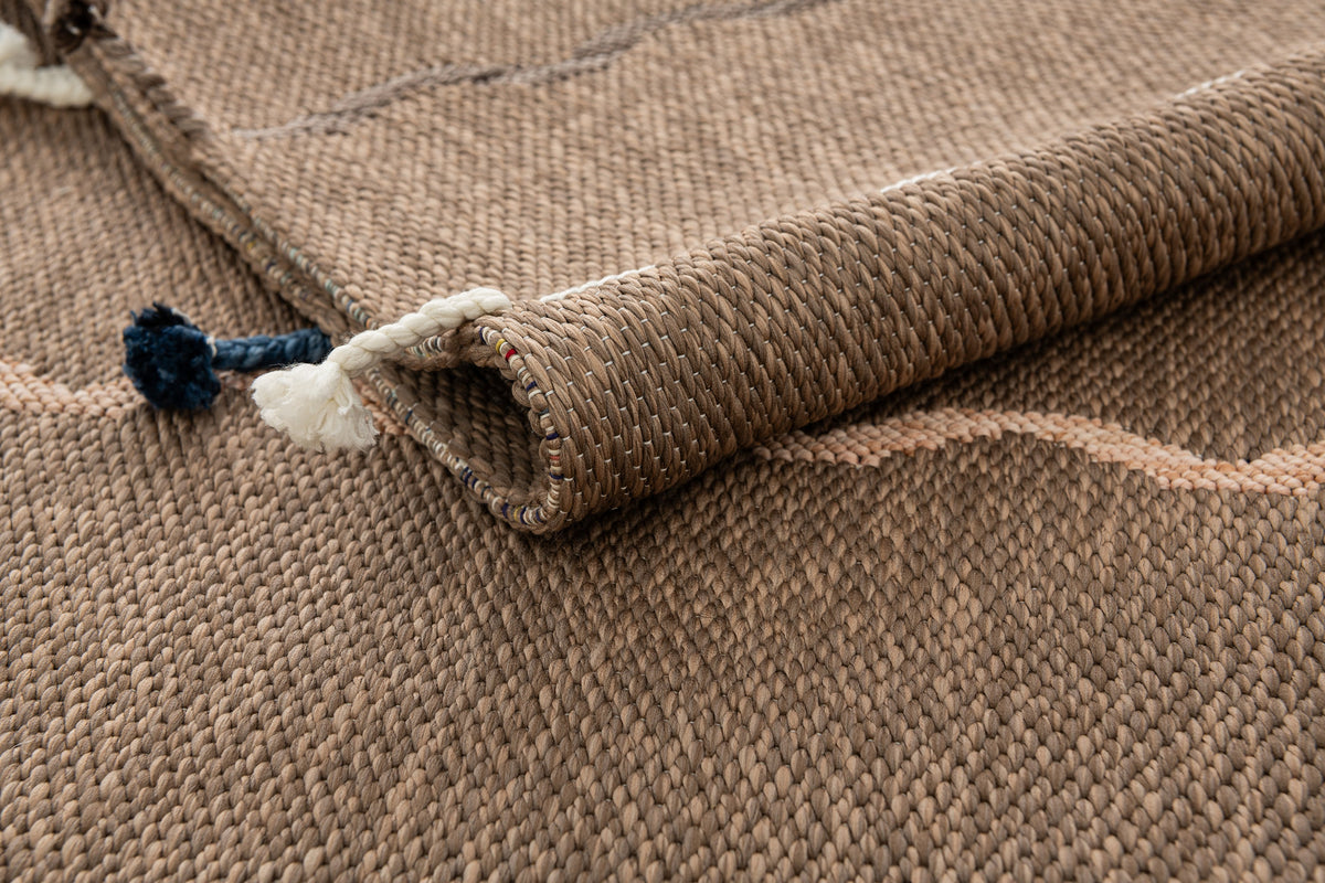 Rechteck Teppich Juniper Classic in Braun von Hadorn™ - Lifestyle Image