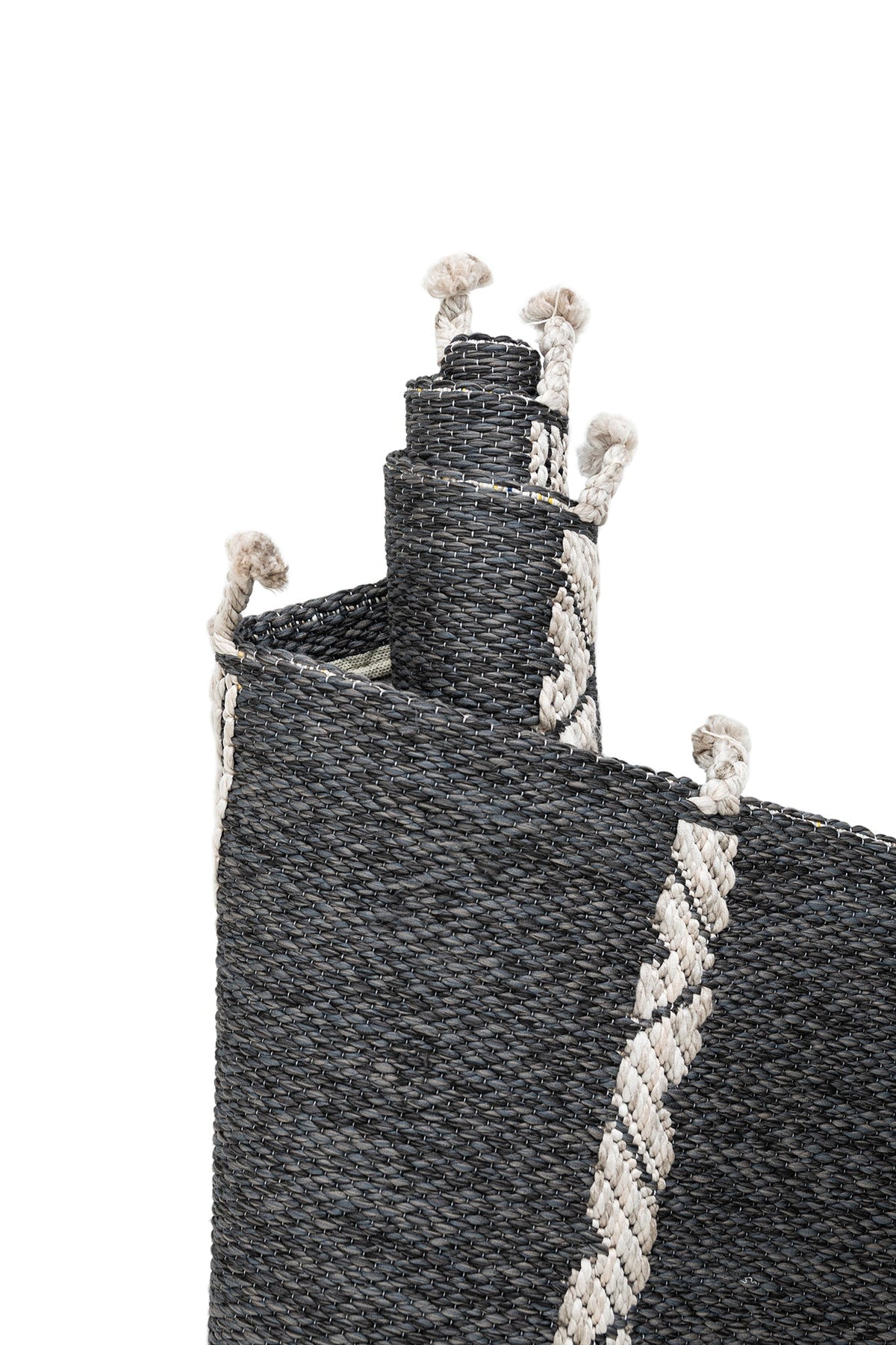 Rechteck Teppich Juniper Lyn in Anthrazit von Hadorn™ - Lifestyle Image