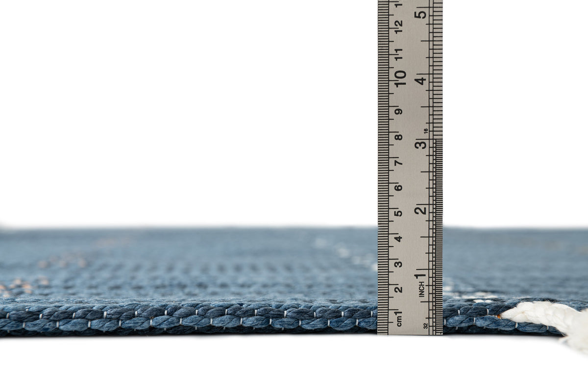 Läufer Teppich Juniper Greka in Blau von Hadorn™ - Lifestyle Image