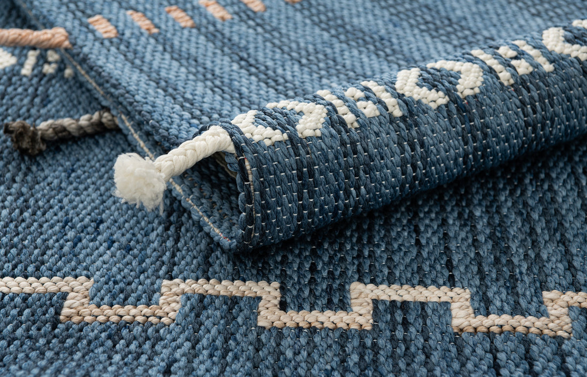 Läufer Teppich Juniper Greka in Blau von Hadorn™ - Lifestyle Image