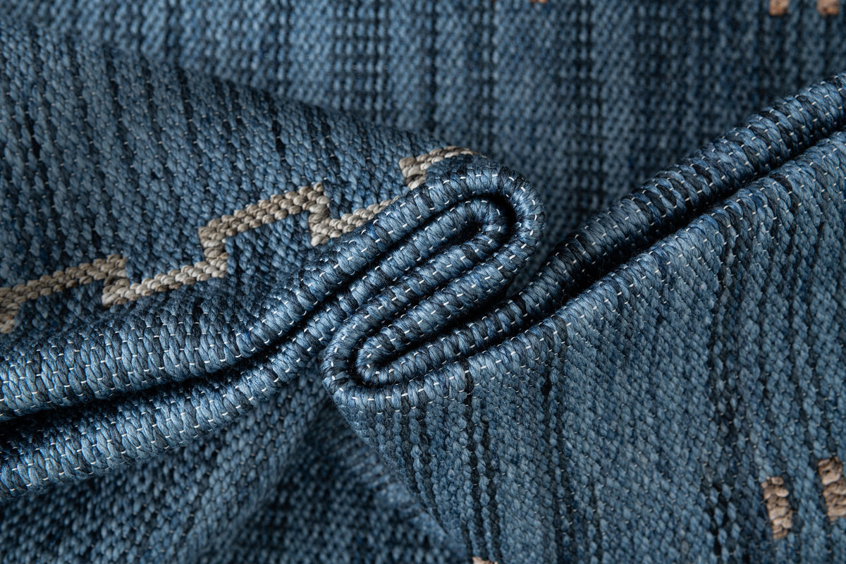 Läufer Teppich Juniper Greka in Blau von Hadorn™ - Lifestyle Image