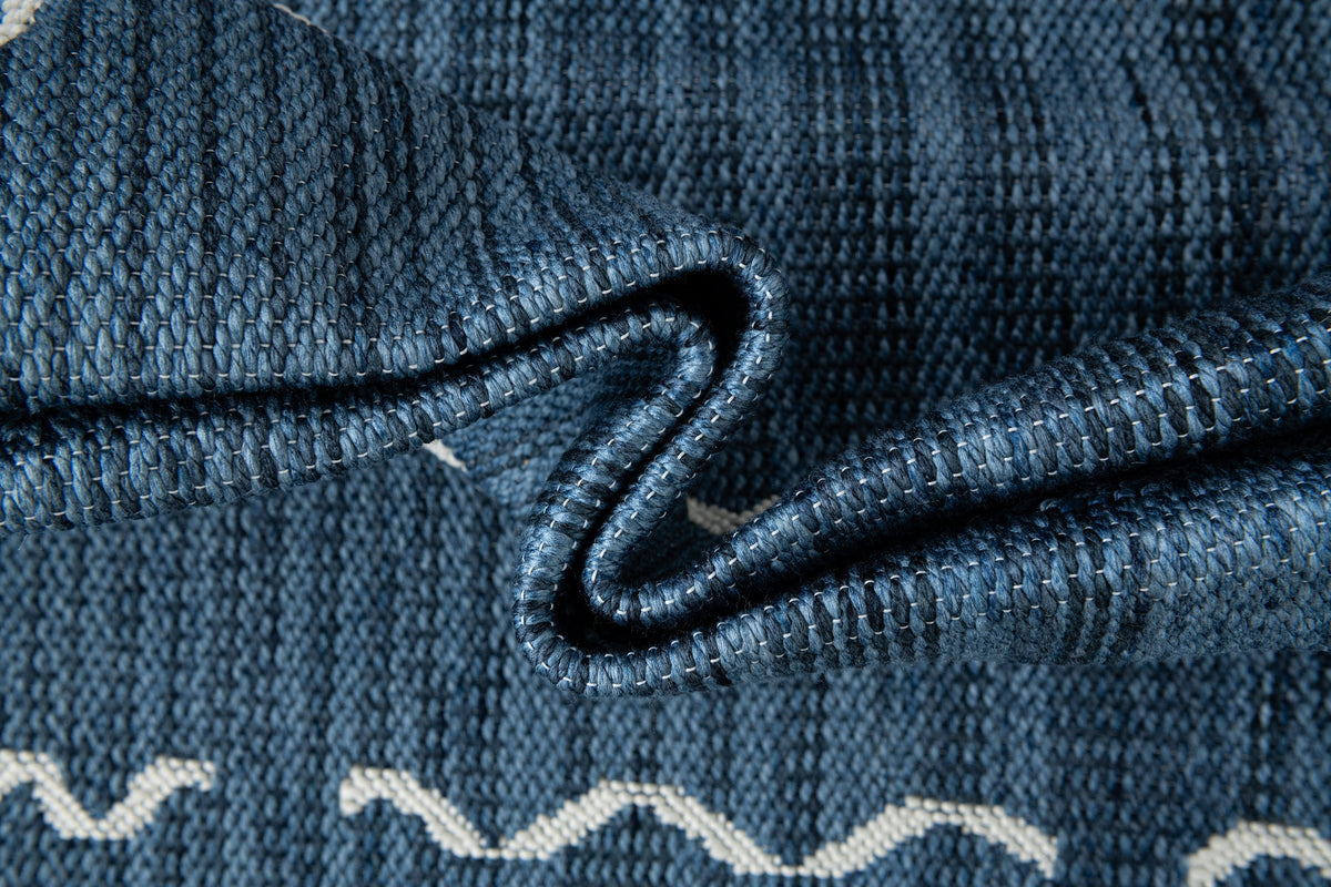 Läufer Teppich Juniper Greka in Blau von Hadorn™ - Lifestyle Image