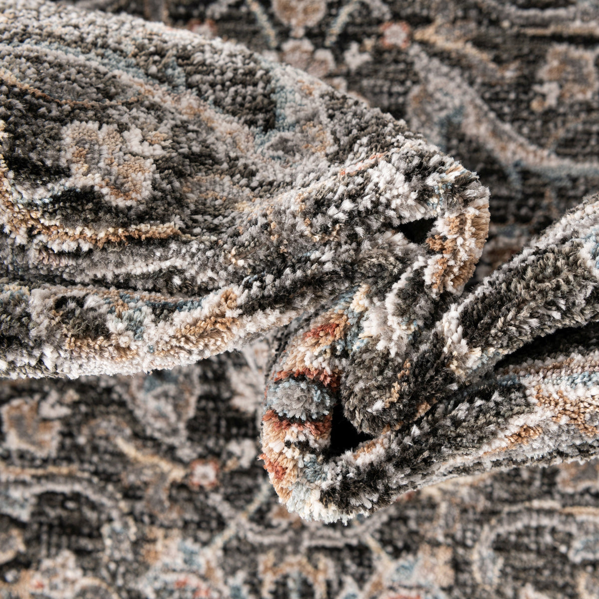 Rechteck Teppich Zora Orman in Grau von Hadorn™ - Lifestyle Image