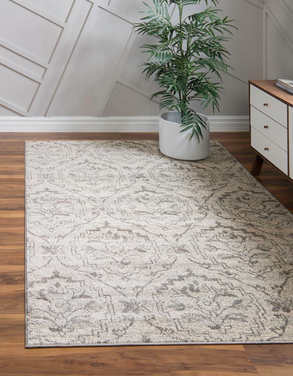 305 x 216 Damask