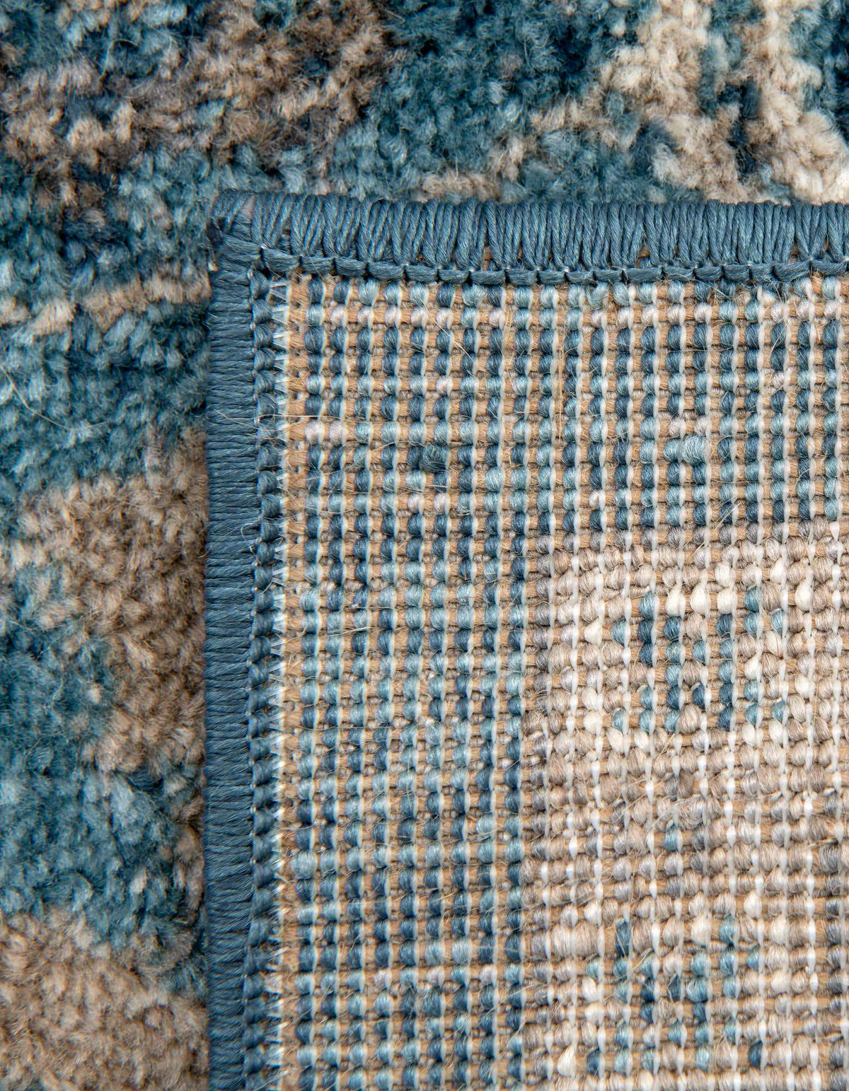 Rechteck Teppich Vienna in Hellblau von Hadorn™ - Lifestyle Image