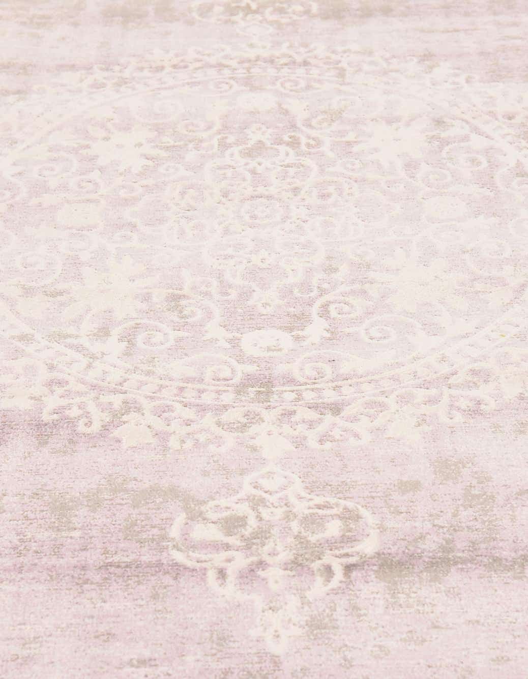 Rechteck Teppich New Vintage in Lila von Hadorn™ - Lifestyle Image
