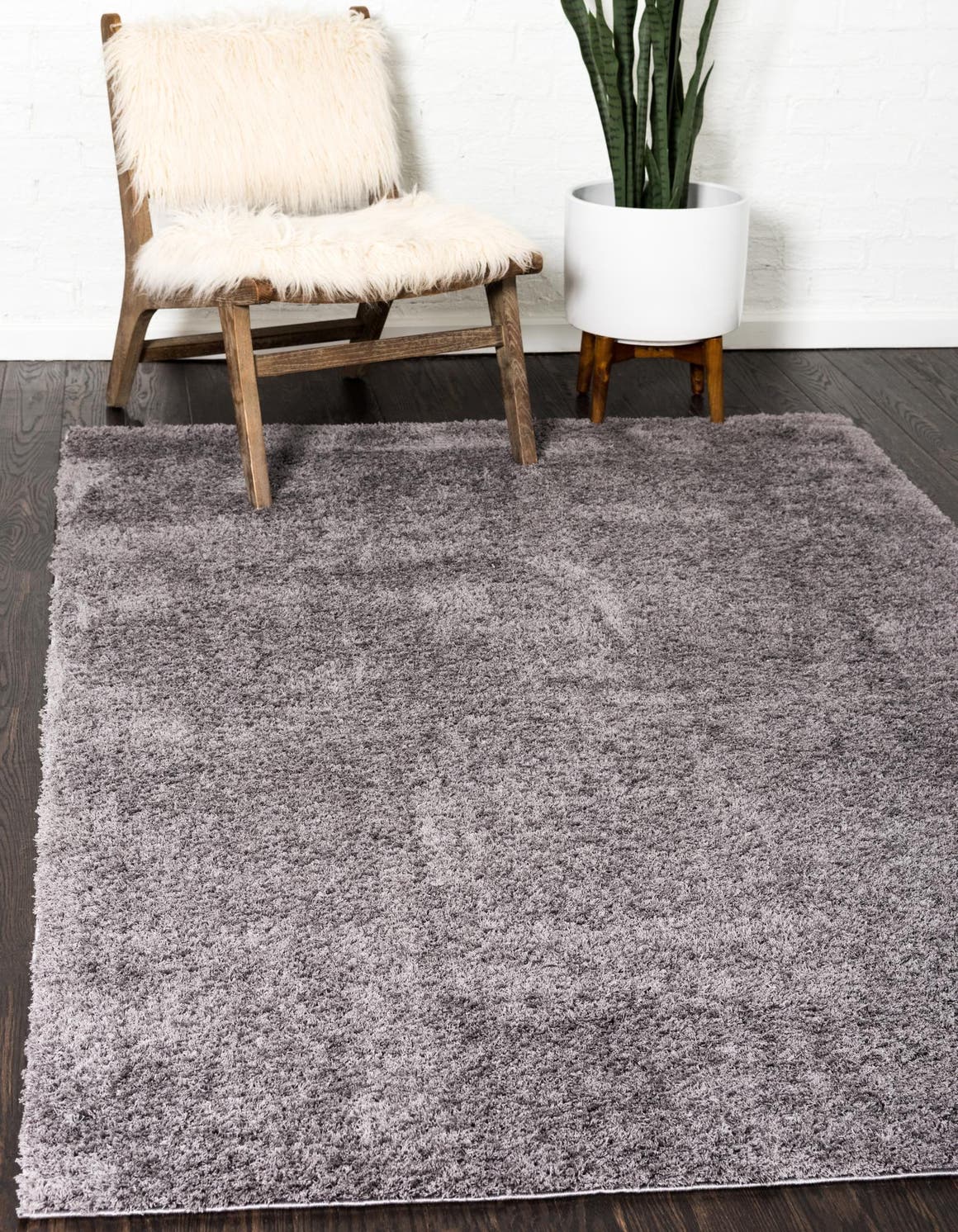 Rechteck Hochflorteppich Studio Solid Shag in Dunkelgrau von Hadorn™ - Lifestyle Image