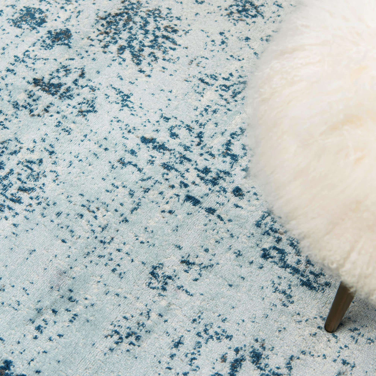 Läufer Teppich Monaco in Hellblau von Hadorn™ - Lifestyle Image