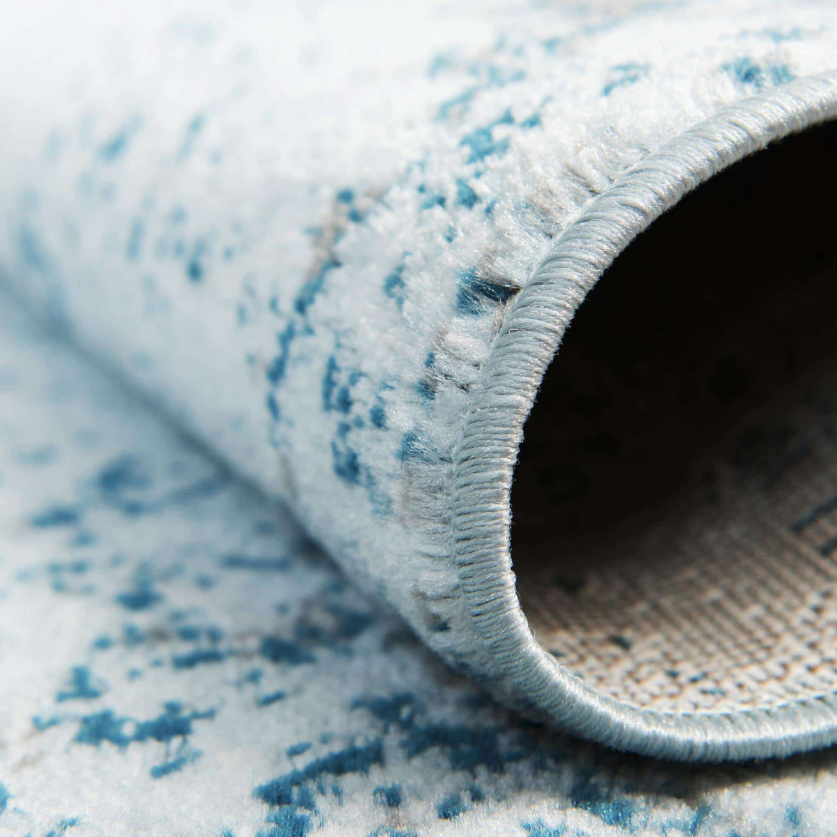 Läufer Teppich Monaco in Hellblau von Hadorn™ - Lifestyle Image