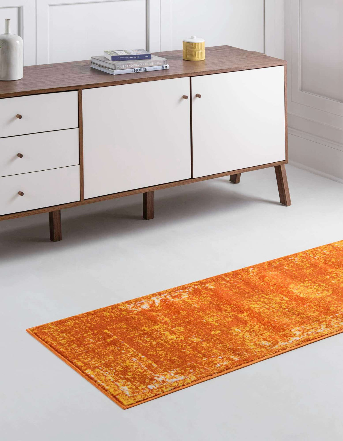 Läufer Teppich Monaco in Orange von Hadorn™ - Lifestyle Image