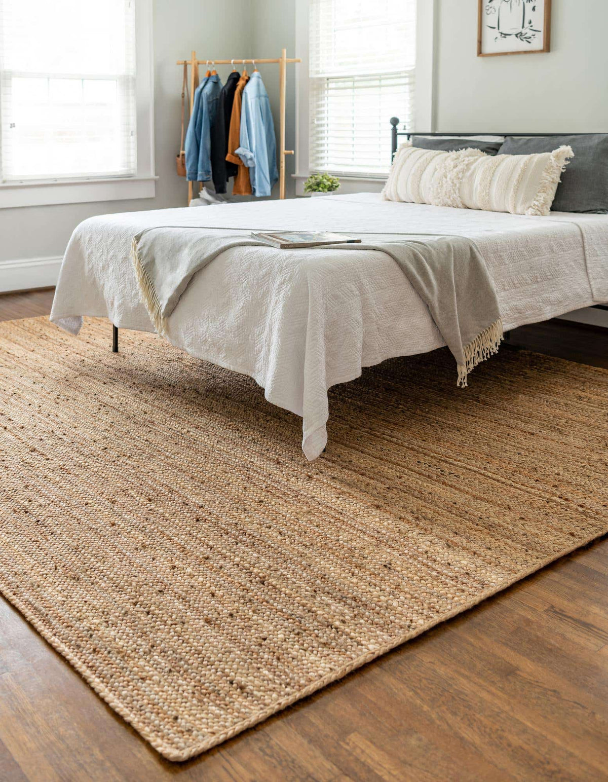 Rechteck Teppich Braided Jute in Natürlich von Hadorn™ - Lifestyle Image