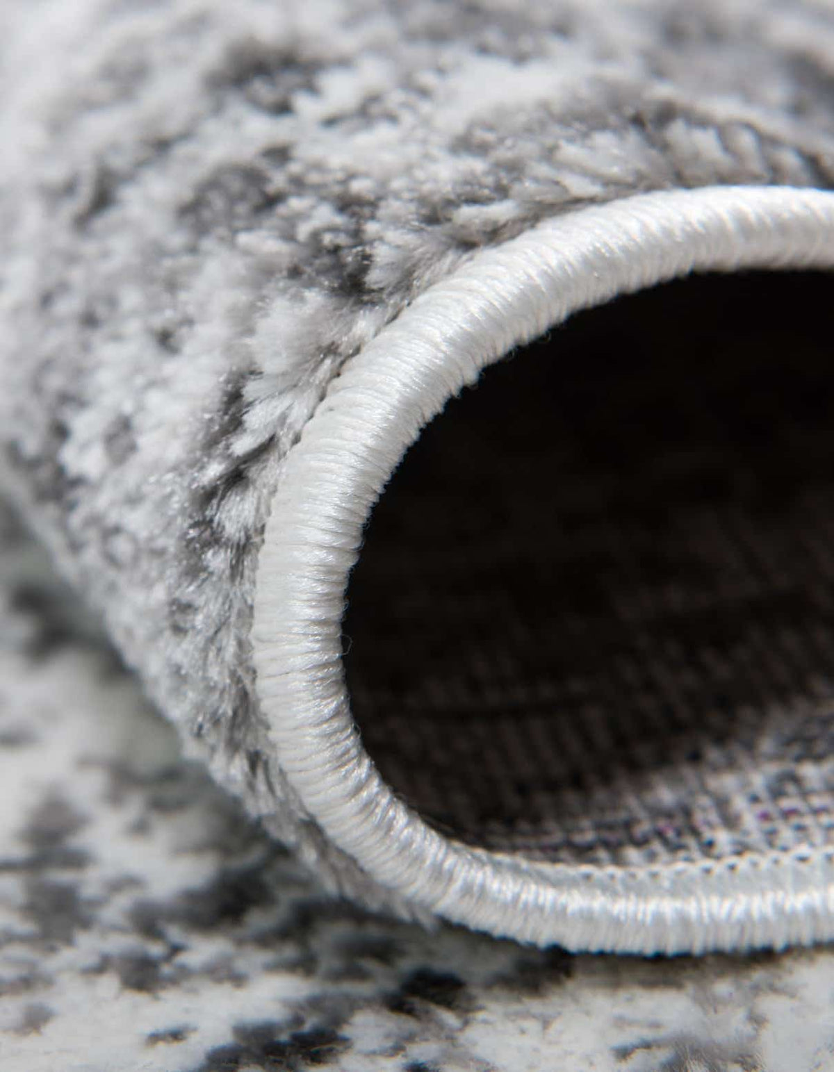 Läufer Teppich Monaco in Grau von Hadorn™ - Lifestyle Image