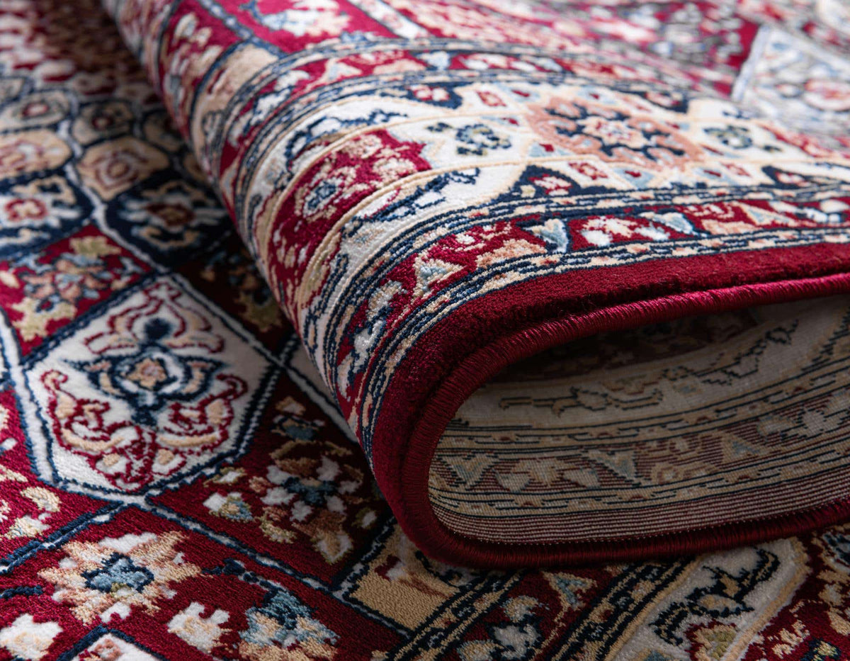 Rund Teppich Nain Design in Rot von Hadorn™ - Lifestyle Image