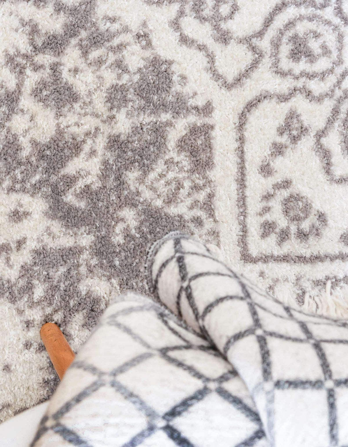 Oval Teppich Arlington in Weiss von Hadorn™ - Lifestyle Image