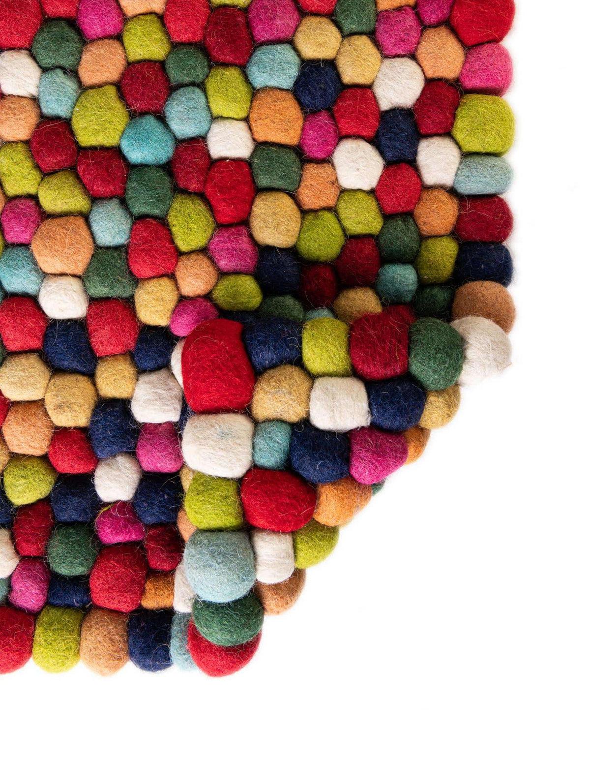 Wolle Teppich Felt Ball in Mehrfarbig von Hadorn™ - Lifestyle Image