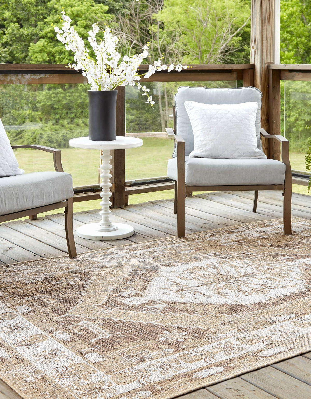 Rechteck Outdoor Teppich Outdoor Traditional in Natürlich von Hadorn™ - Lifestyle Image