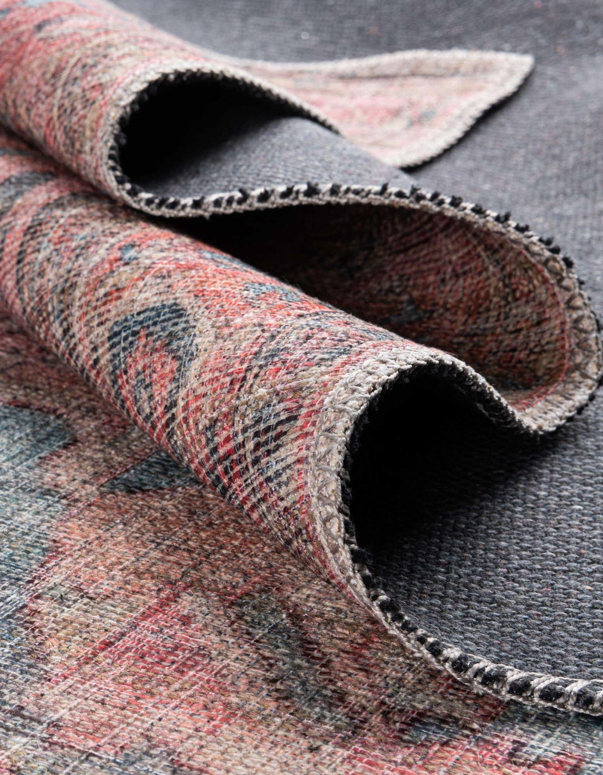 Rund Teppich Nostalgia in Antikes Beige von Hadorn™ - Lifestyle Image
