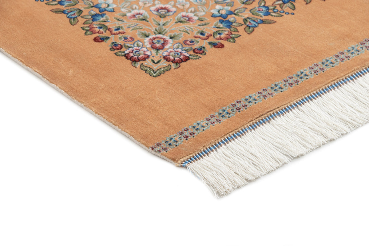Rechteck Teppich Ghom Design in Beige von Hadorn™ - Lifestyle Image