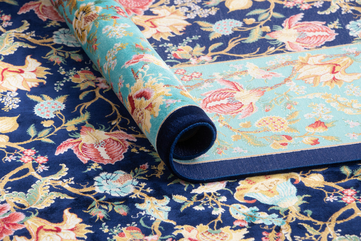 Rechteck Teppich Ghom Design in Dunkelblau von Hadorn™ - Lifestyle Image