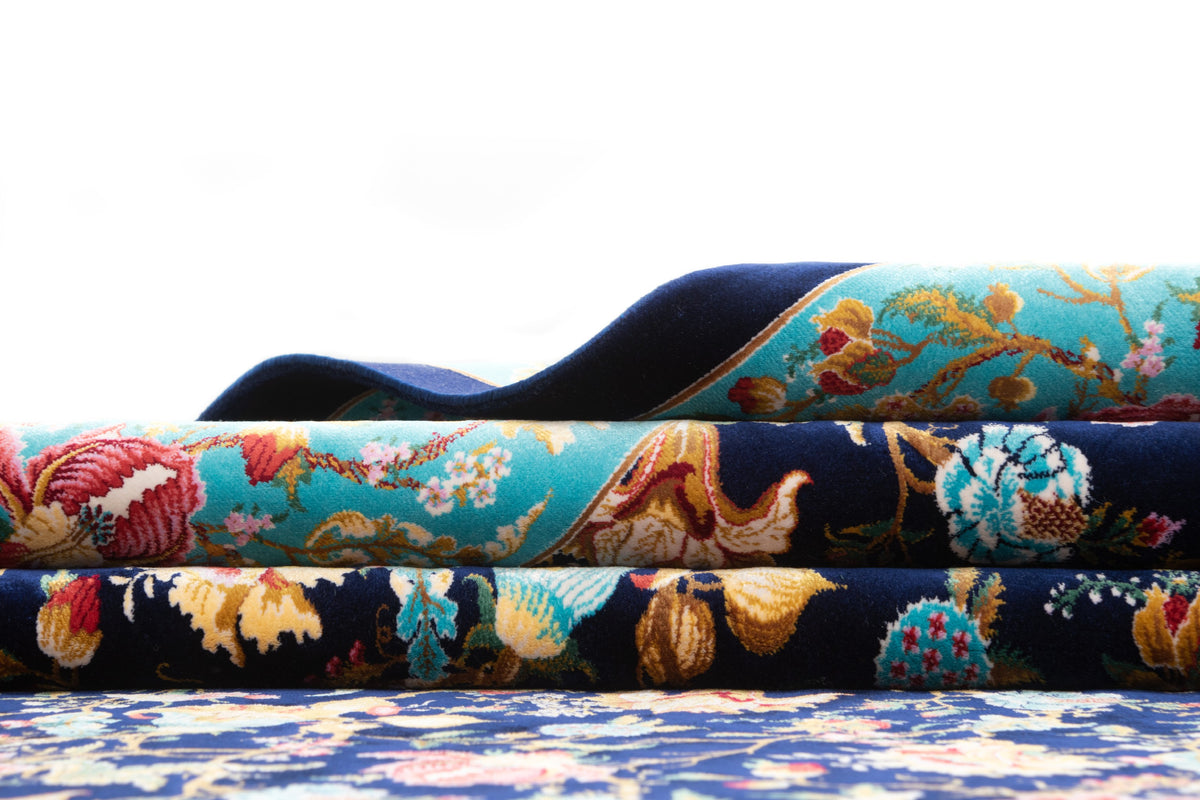 Rechteck Teppich Ghom Design in Dunkelblau von Hadorn™ - Lifestyle Image