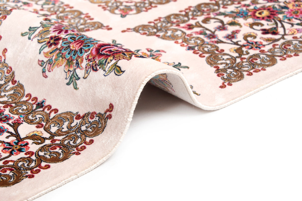 Rechteck Teppich Ghom Design in Rosa von Hadorn™ - Lifestyle Image