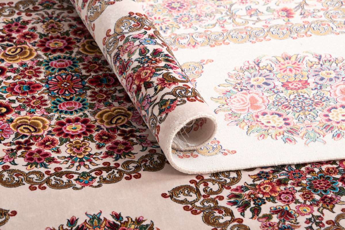Rechteck Teppich Ghom Design in Rosa von Hadorn™ - Lifestyle Image