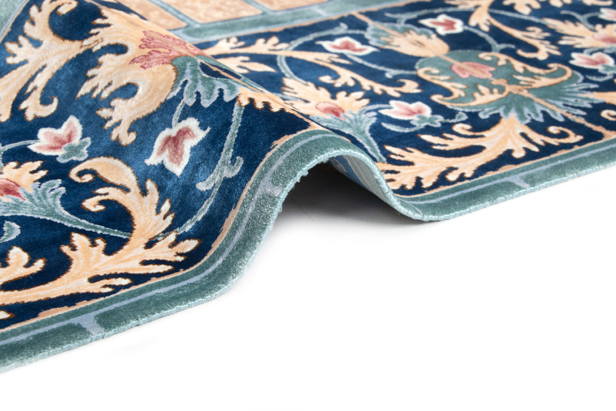 Quadratisch Teppich Ghom Design in Blau von Hadorn™ - Lifestyle Image