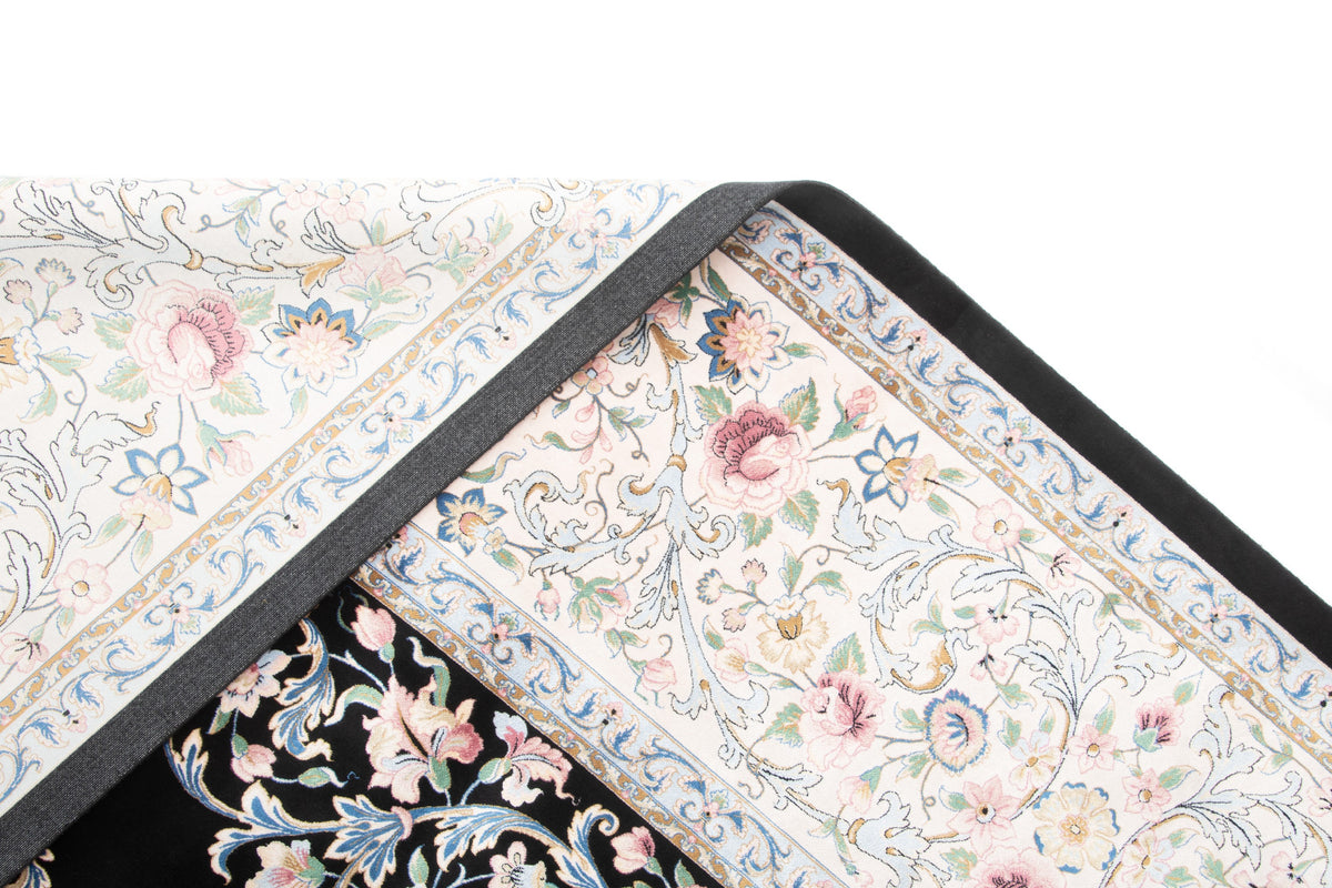 Rechteck Teppich Ghom Design in Braun von Hadorn™ - Lifestyle Image