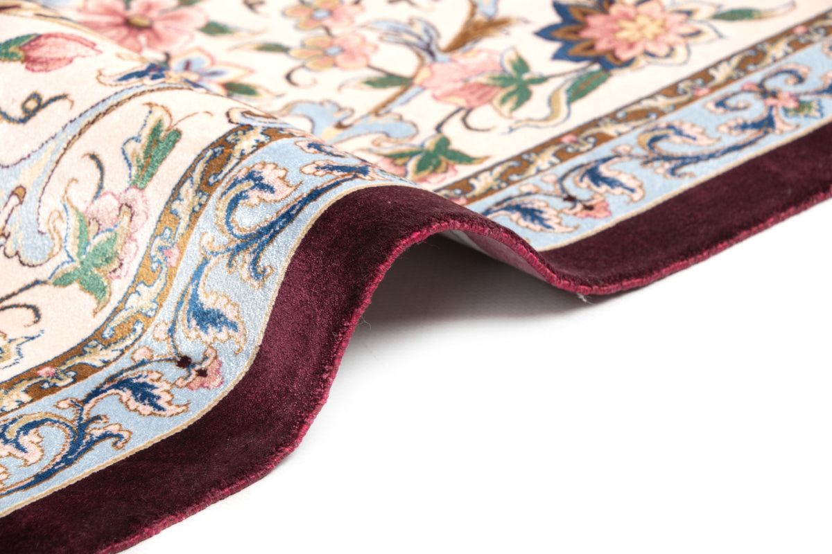 Rechteck Teppich Ghom Design in Burgund von Hadorn™ - Lifestyle Image