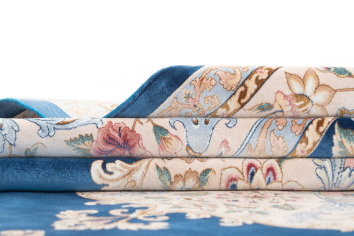 Rechteck Teppich Ghom Design in Blau von Hadorn™ - Lifestyle Image